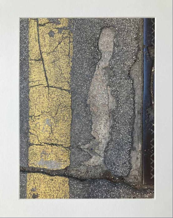  Homme à l’arrêt de bus 49